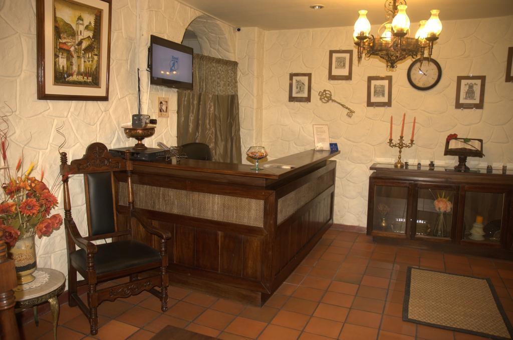 Hotel Quito Antiguo Kültér fotó
