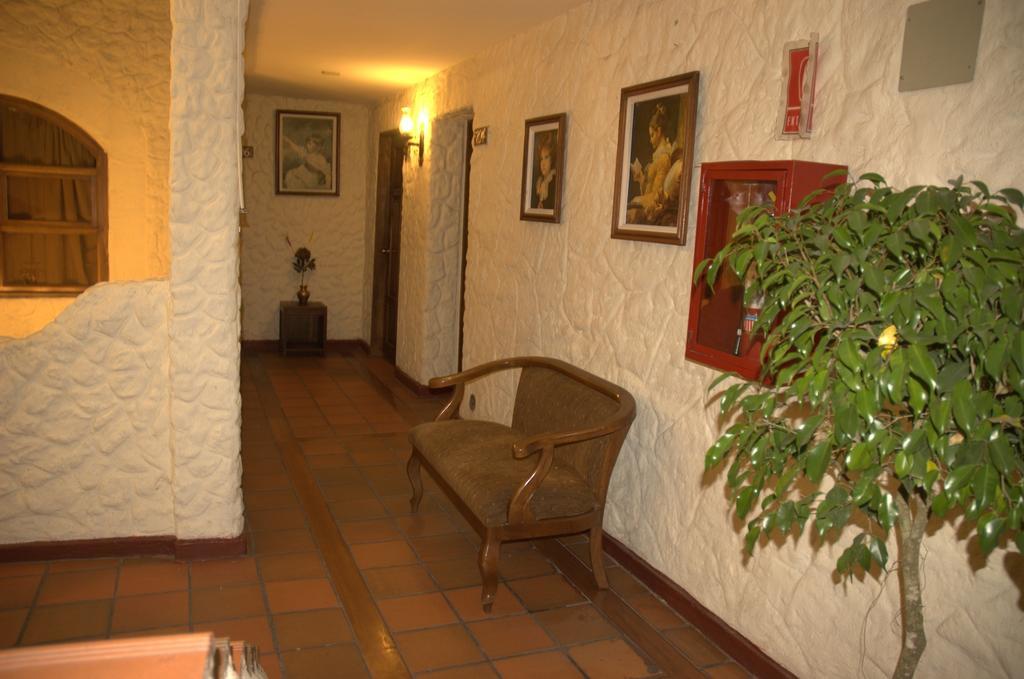 Hotel Quito Antiguo Kültér fotó