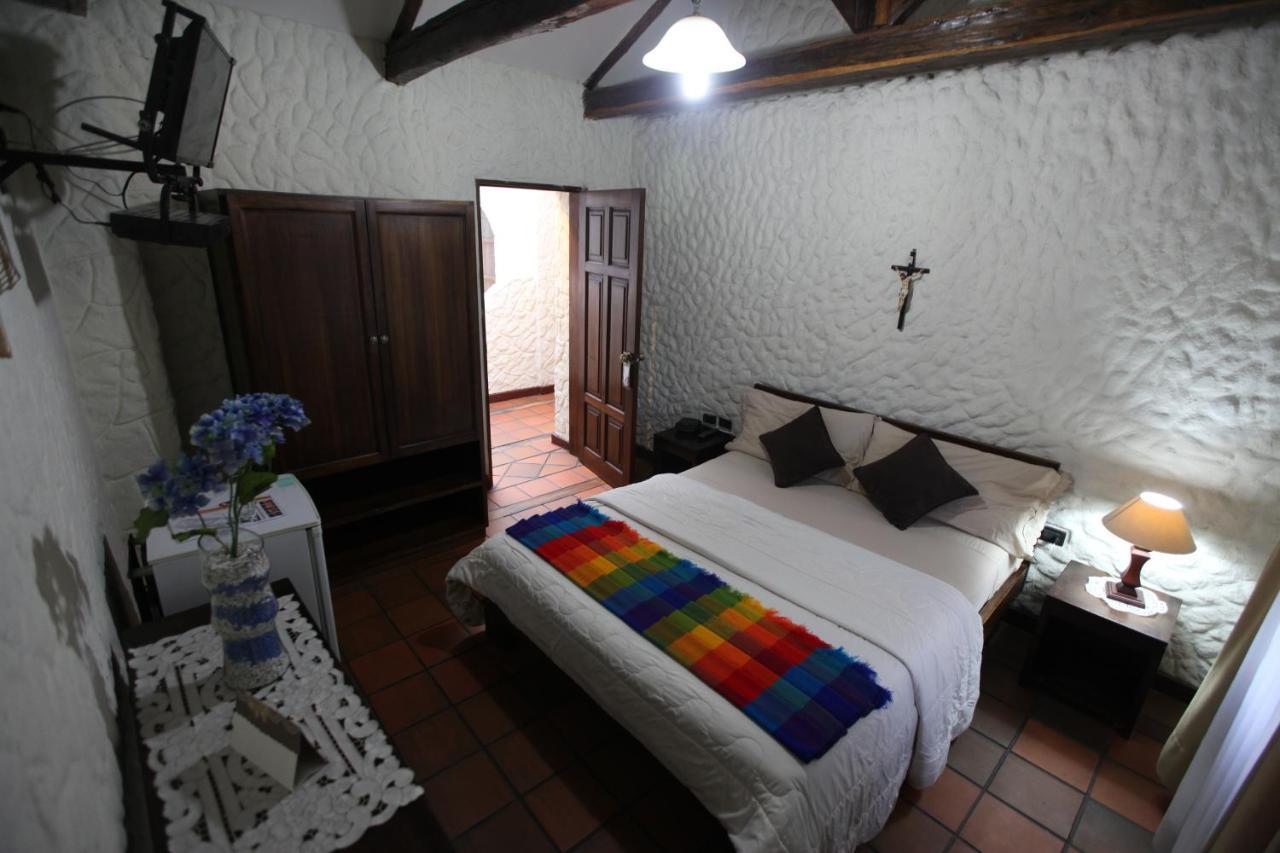 Hotel Quito Antiguo Kültér fotó