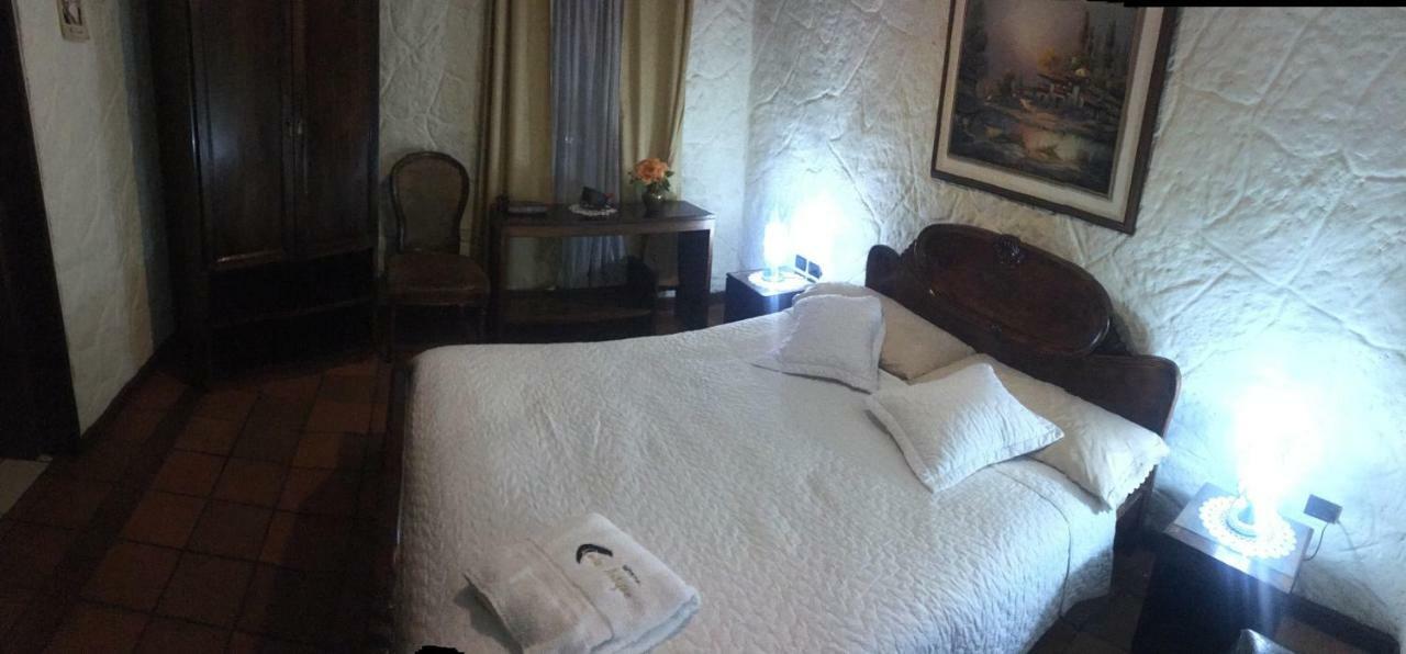 Hotel Quito Antiguo Kültér fotó